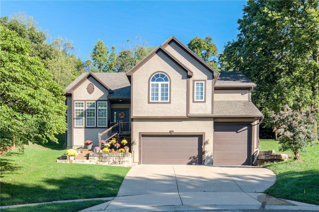 17212 W 68th ST, Shawnee, KS 66217