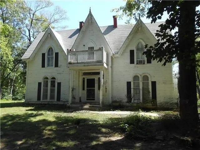 1110 County Road B HWY, Liberty, MO 64068