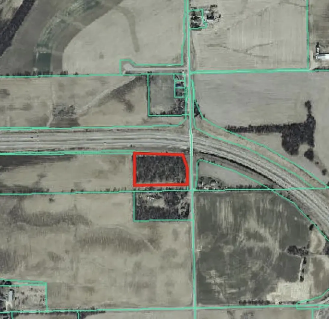 1276 N Tower RD, Freeport, IL 61032