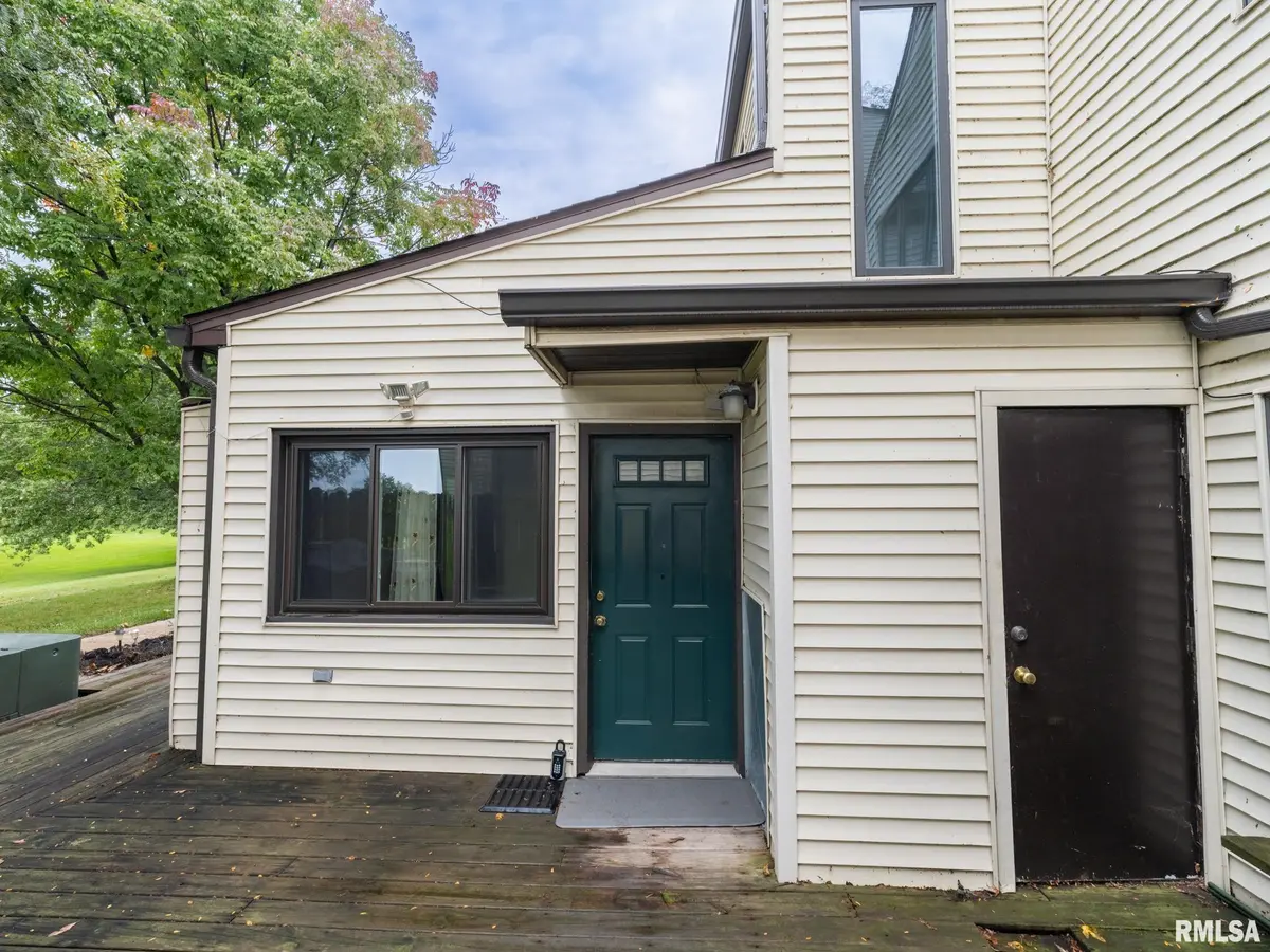 3107 W WILLOW KNOLLS DR #22a, Peoria, IL 61615