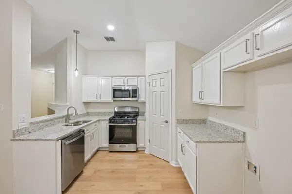 500 Britni LOOP, Kyle, TX 78640