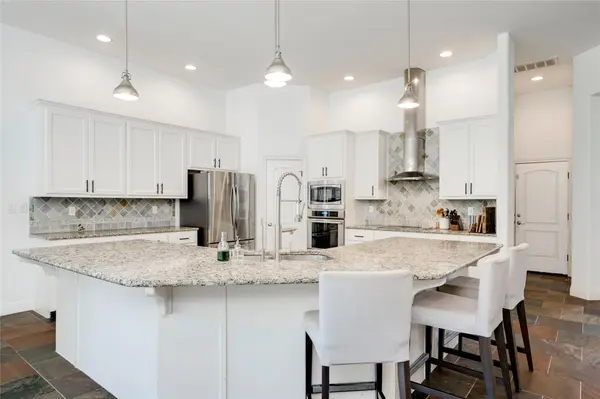 1005 Cedar Park DR, Cedar Park, TX 78613