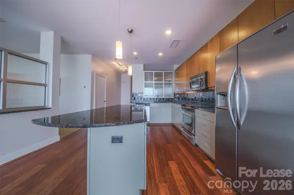 333 W Trade ST #1602, Charlotte, NC 28202