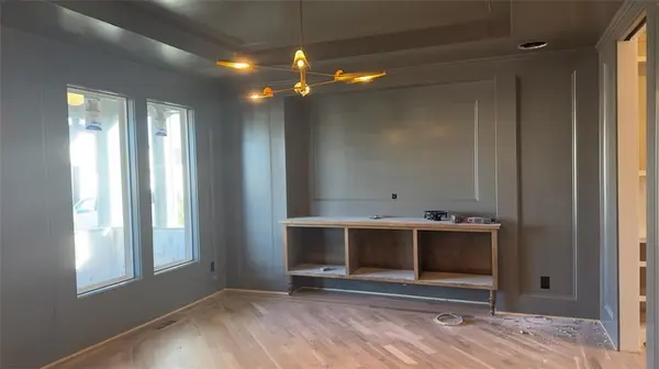 17404 Parkhill ST, Overland Park, KS 66221