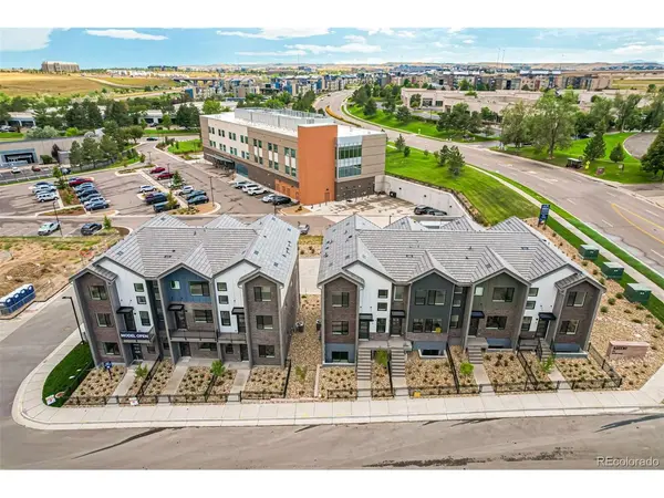 33 Ascent, Englewood, CO 80112