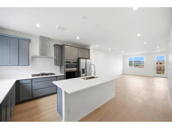 29 Ascent, Englewood, CO 80112