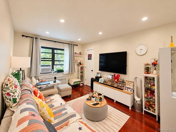 14742 72nd AVE #191B, Flushing, NY 11367