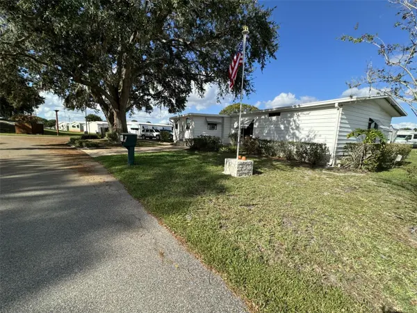 9000 LAKE POINT BLVD, Lake Wales, FL 33898