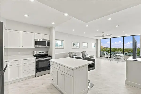 707 S GULFSTREAM AVE #1006, Sarasota, FL 34236