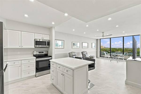 707 S GULFSTREAM AVE #1006, Sarasota, FL 34236