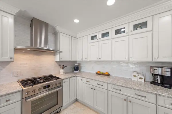 430 PALM IS SE, Clearwater Beach, FL 33767