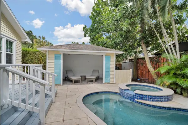 3002 W ANGELES ST, Tampa, FL 33629