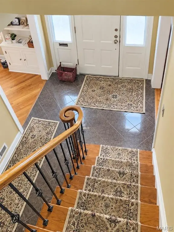 7322 Ravinia DR, Pasadena Hills, MO 63121