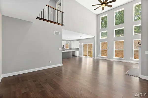 2 Pin Oak at WILMER CROSSING EST, Wentzville, MO 63385