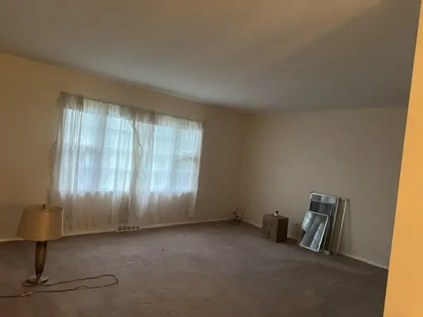 6 Guilford RD, Montgomery, IL 60538