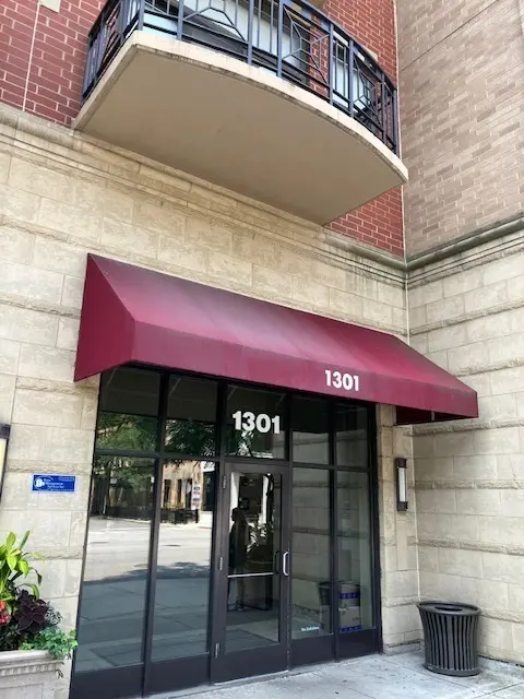 1301 W Madison ST #211, Chicago, IL 60607