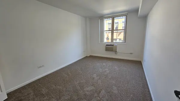 2250 N Lincoln AVE #201, Chicago, IL 60614