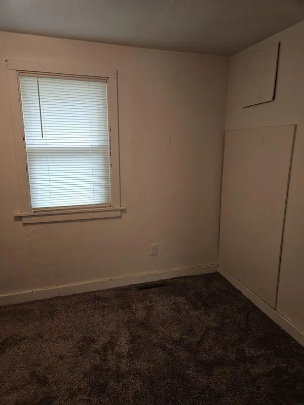 924 N Polk AVE, Mason City, IA 50401