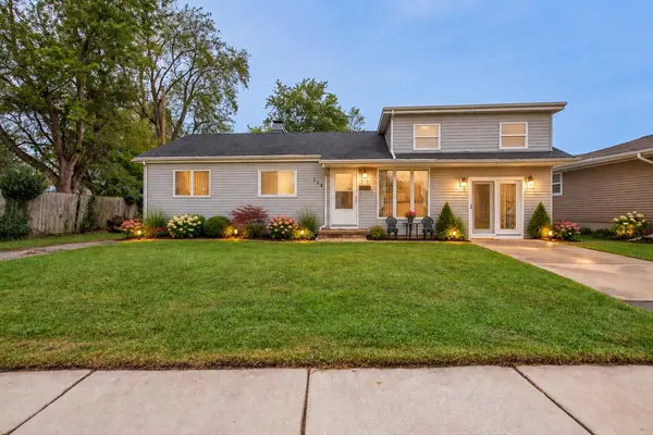 114 E Manor DR, Griffith, IN 46319