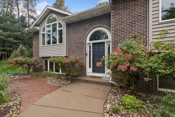 98 Quality AVE N, Lakeland, MN 55043