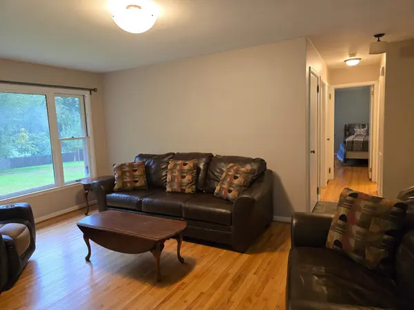 820 6th ST, Windom, MN 56101