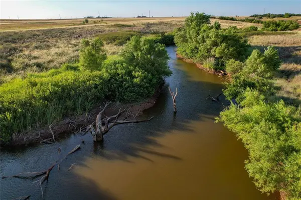 160 Acres - E 1140 & N 1860 Roads, Sayre, OK 73662