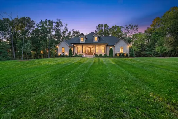 566 Ben Green Rd, Lebanon, TN 37090