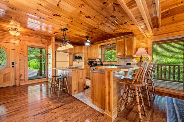 1570 Oldham Springs Way, Sevierville, TN 37876