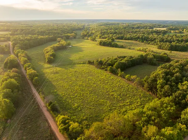 000 Atkins RD, Anderson, MO 64831