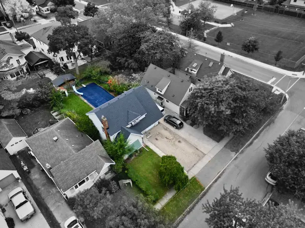 136 Highland AVE, St. Catharines, ON L2R 4J4