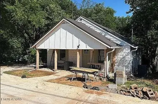8752 Gleason Drive, Knoxville, TN 37923