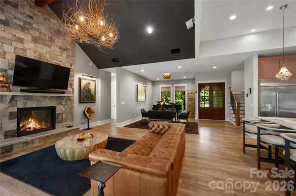 945 Somersby PARK, Hendersonville, NC 28739
