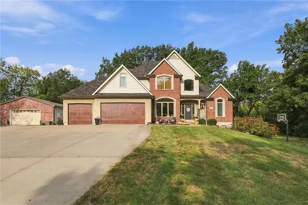 4200 S Tyer RD, Grain Valley, MO 64029