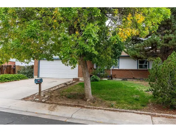 1807 S Fairplay, Aurora, CO 80012