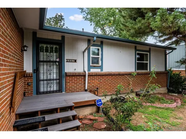 1807 S Fairplay, Aurora, CO 80012
