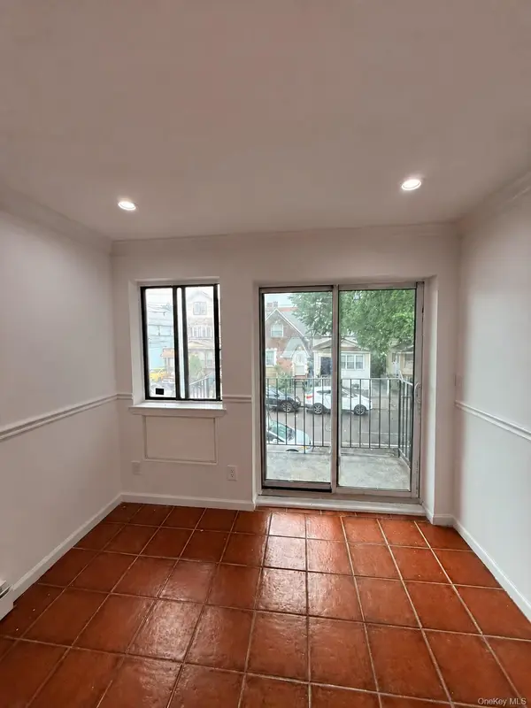 9229 55th AVE #2Fl, Elmhurst, NY 11373