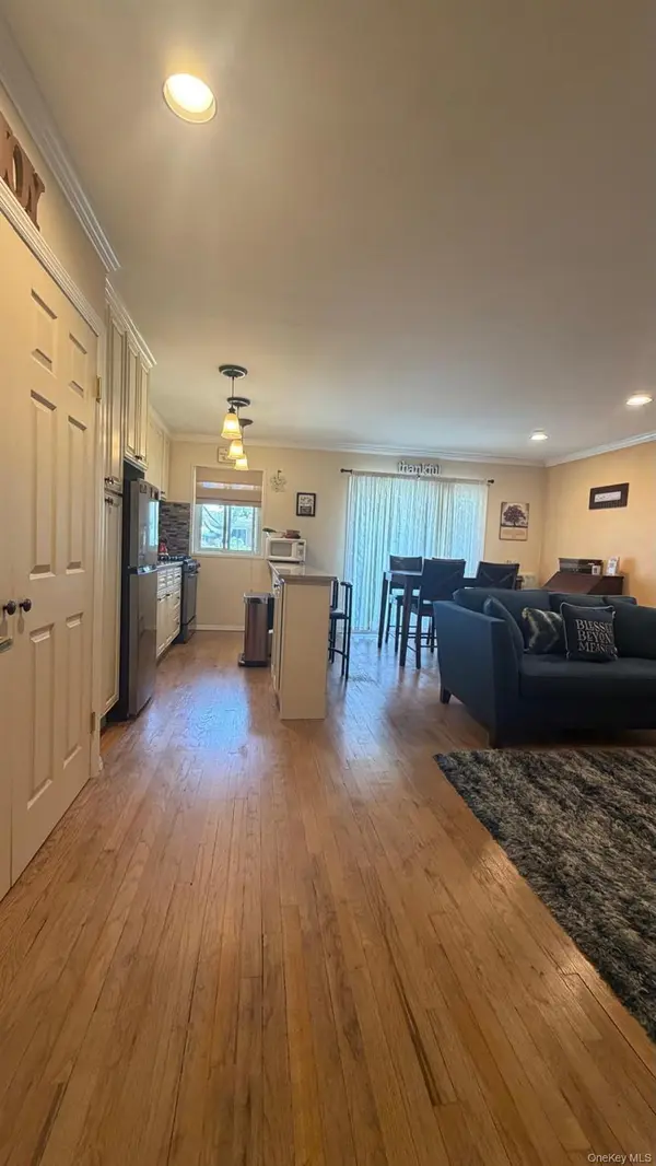 1 Tom’s Point Lane #Unit 15H, Port Washington, NY 11050