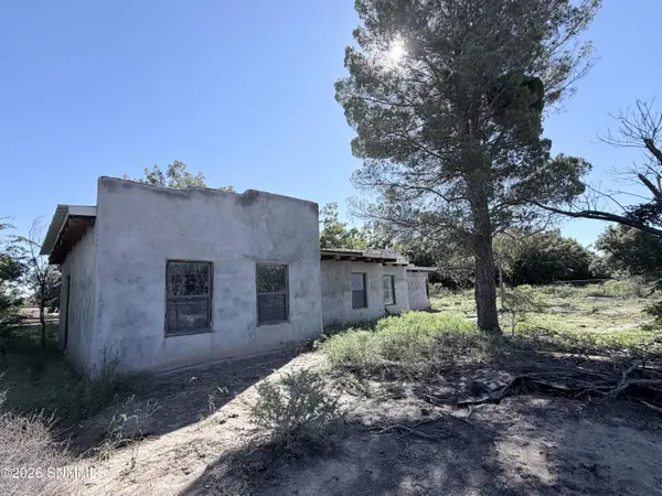 725 Savannah RD, La Mesa, NM 88044