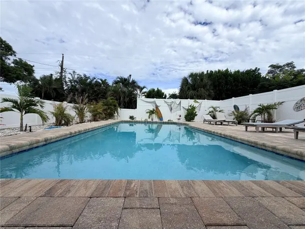 215 60TH ST NW, Bradenton, FL 34209