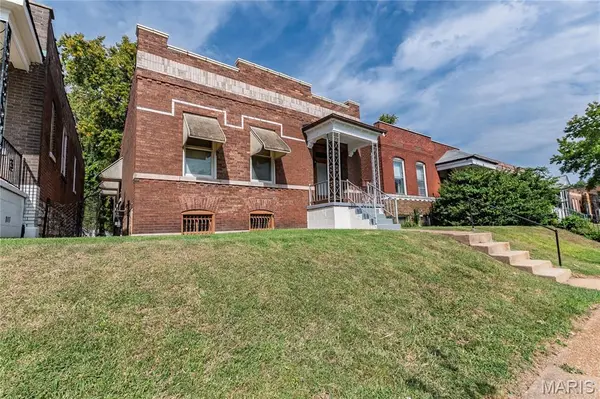 4751 Idaho AVE, St Louis, MO 63111