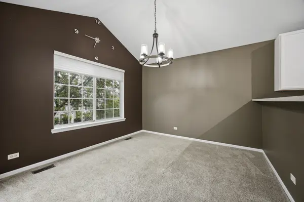 2307 Twilight DR #2307, Aurora, IL 60503