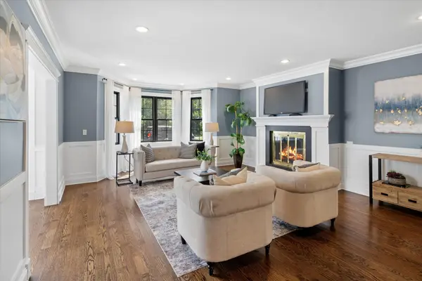 4412 W Bryn Mawr AVE, Chicago, IL 60646