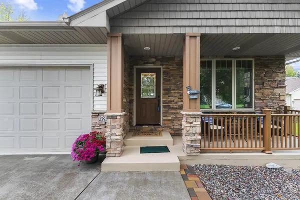 28329 Lakeside LN, Lindstrom, MN 55045