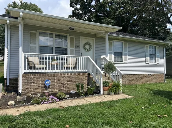 370 Hugh Hunter Rd, Oak Grove, KY 42262