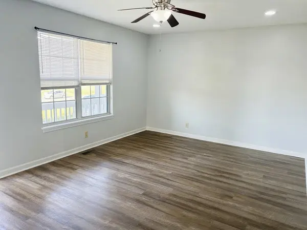 370 Hugh Hunter Rd, Oak Grove, KY 42262