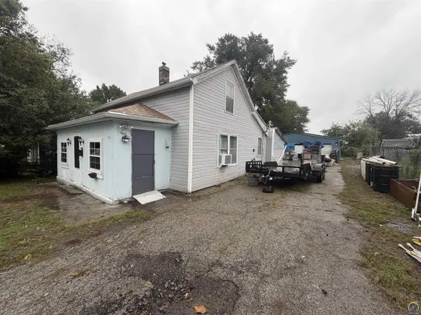 612 Vermont Ave, Holton, KS 66436