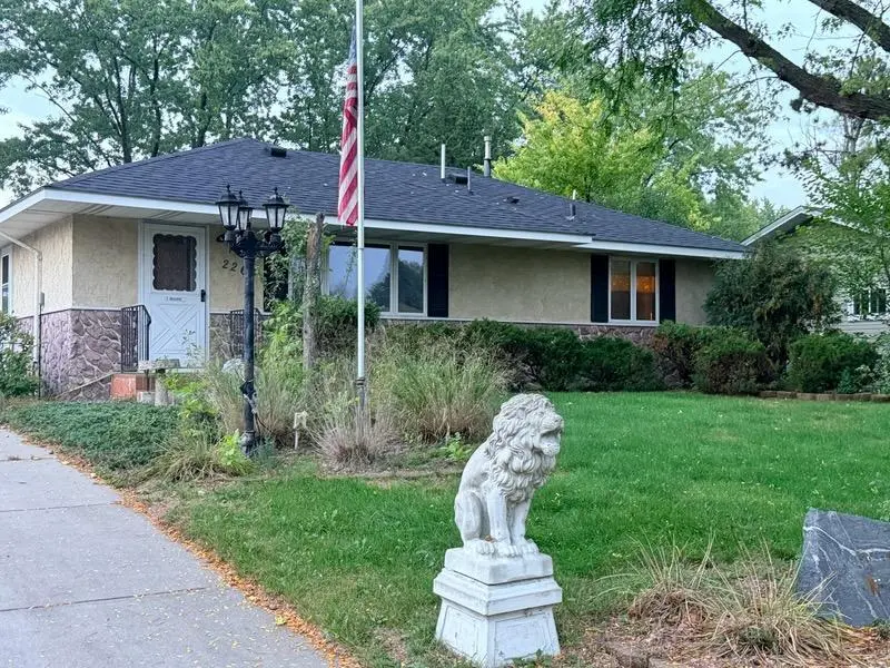 2263 113th AVE NW, Coon Rapids, MN 55433