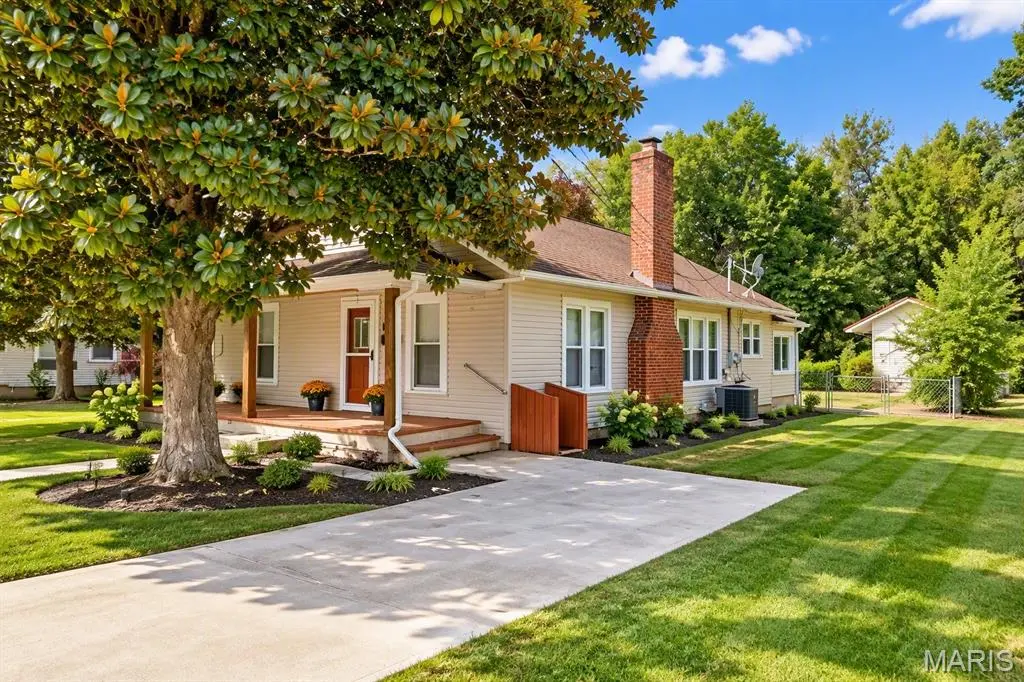 6 Crane ST, Park Hills, MO 63601