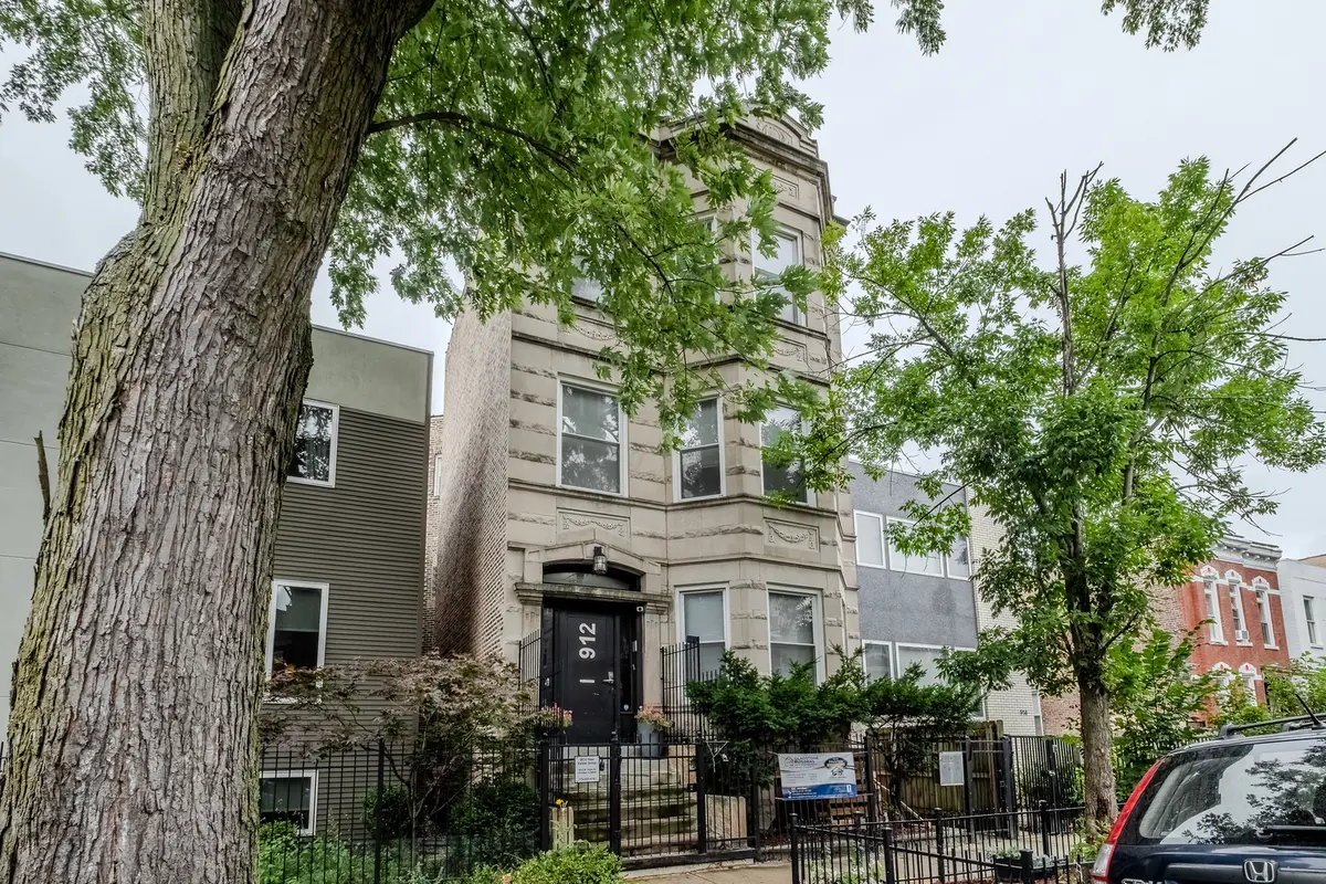 912 N Richmond ST #1R, Chicago, IL 60622