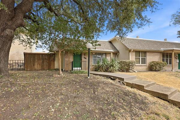 13915 Brookgreen Drive, Dallas, TX 75240